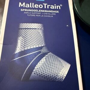 Bauerfeind Sports Ankle Support New Black And Blue Size 5 Right Foot Malleotrain